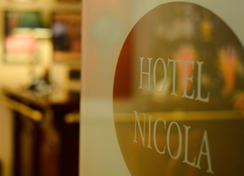 Nicola Hotel Athena Bagian luar foto